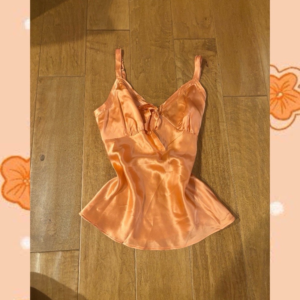 Y2k Vintage Banana Republic Peach Satin Camisole Top